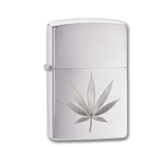 Zippo Chrom gebürstet Leaf Engraved